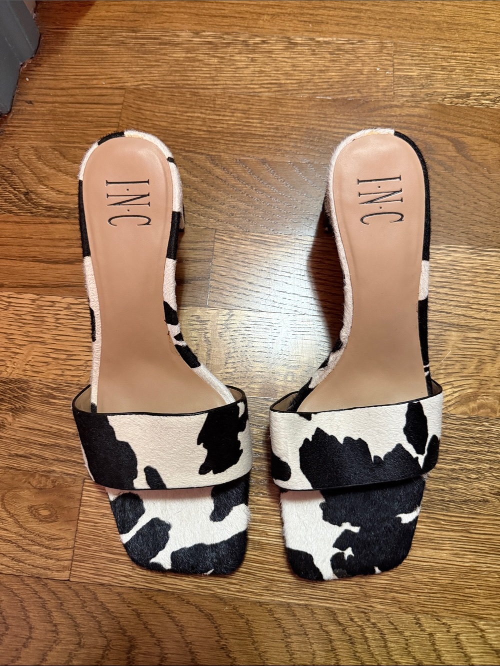 INC International Concepts Black and White Cowhide Slide Mules